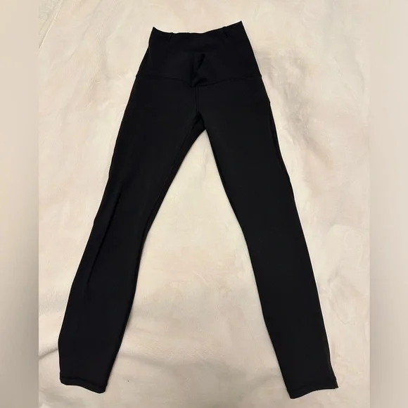 Lululemon legging with meshed calf size 4 - Picture 5 of 6